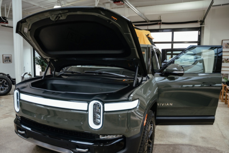 can you still open the rivian electric truck’s frunk if its battery is dead?