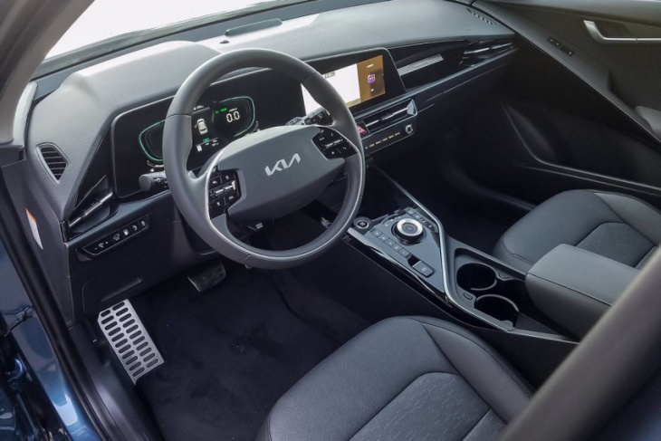 android, 2023 kia niro review: more personality, still practical