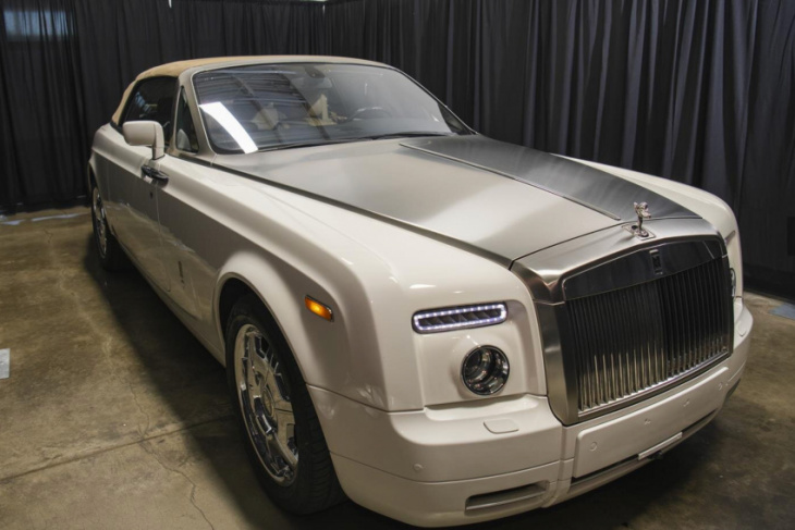 this stunning rolls royce phantom drophead coupe is selling at no reserve