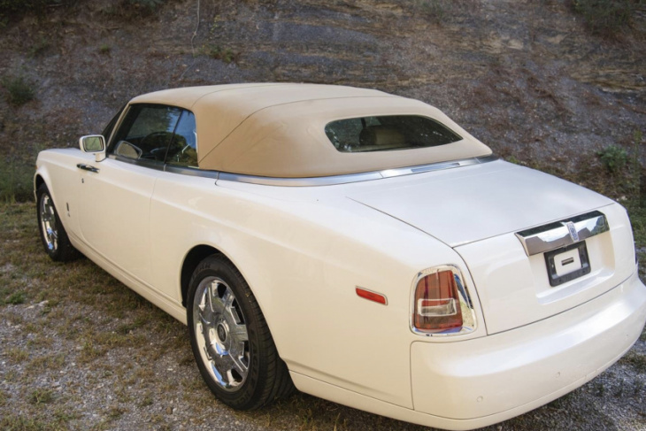 this stunning rolls royce phantom drophead coupe is selling at no reserve