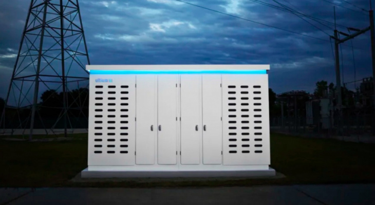 tesla energy gets new competitor as gm plans energy storage products