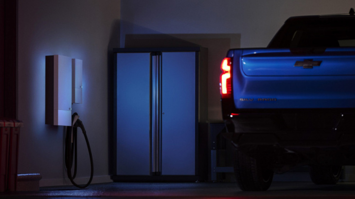gm takes on tesla in home and commercial energy storage, management