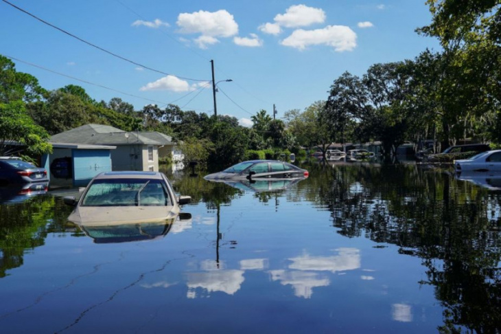 how to, how to avoid buying a used car flooded by hurricane ian