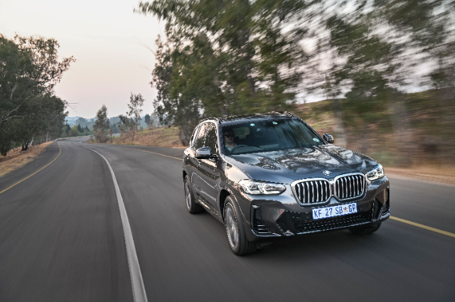 android, audi sq5 vs bmw x3 xdrive 30d vs porsche macan t: here's our winner in 2022