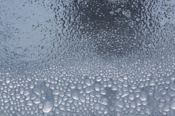 how to, london weather: how to clear condensation from your windscreen on cold mornings to avoid getting a police fine