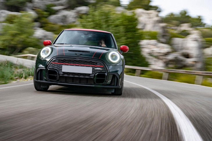 everything you need to know about the mini cooper hatch