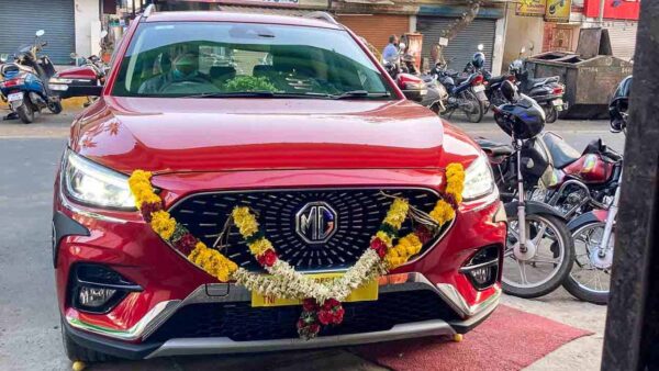 mg astor buyers awaiting delivery get freebies worth rs 10k