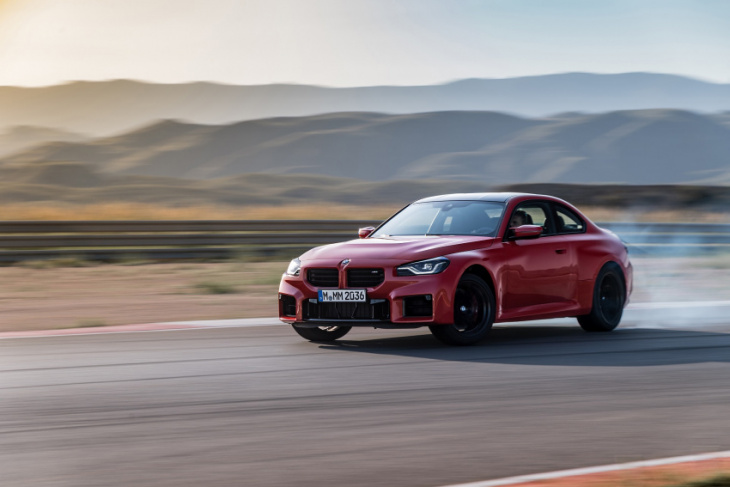 the new bmw m2: a new engine with the classic manual transmission and rear-wheel drive recipe