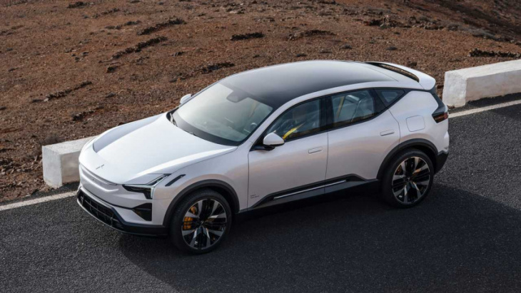 android, polestar 3 electric suv revealed: 300-mile range and super-fast charging