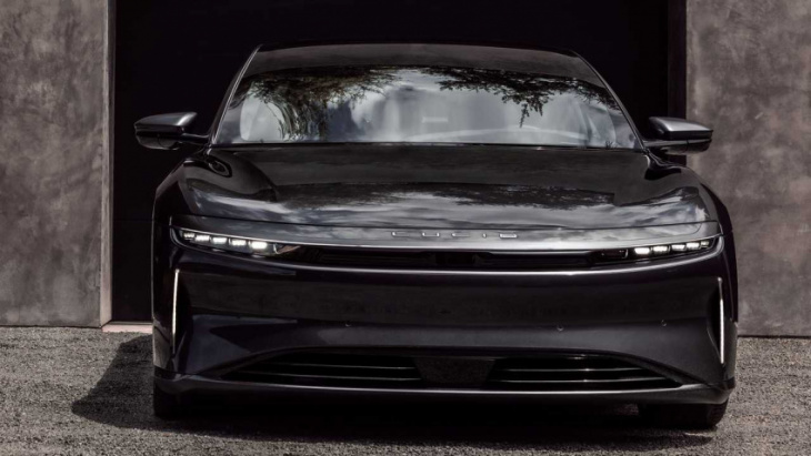 lucid air production and deliveries reached new records in q3 2022