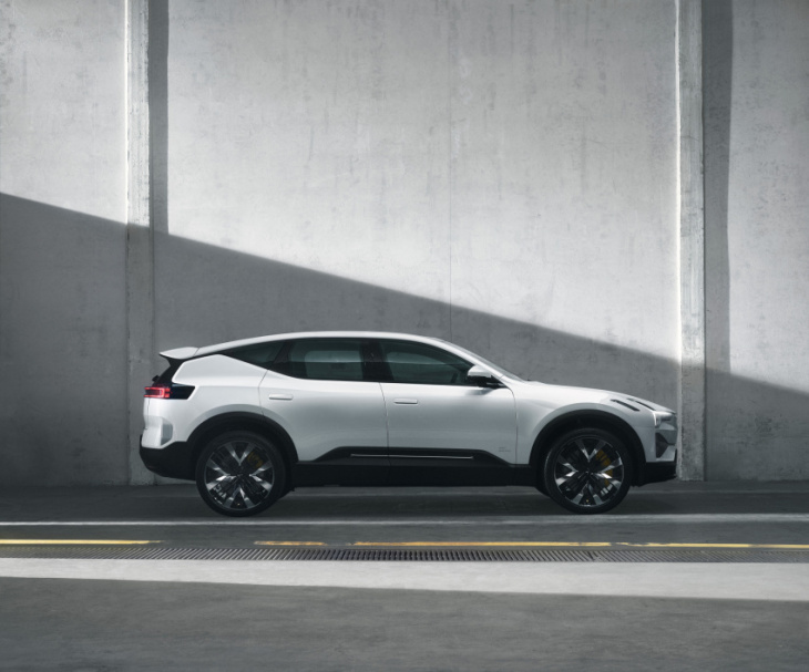 the polestar 3 suv is proof performance & luxury can coexist with sustainability