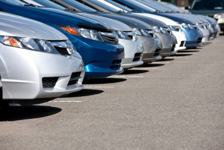 how to, 10 factors affecting your car’s depreciation rate & how to maintain your car’s value