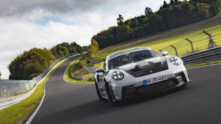 new porsche 911 gt3 rs misses out on nurburgring record