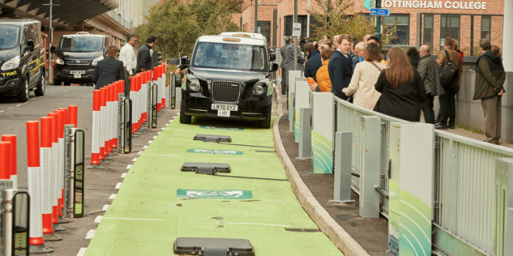wireless charging electric taxi trial goes live in nottingham