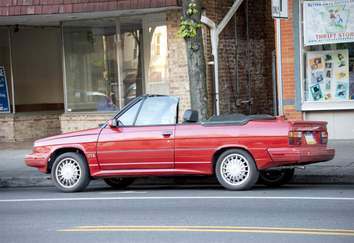 street-spotted: renault gta convertible