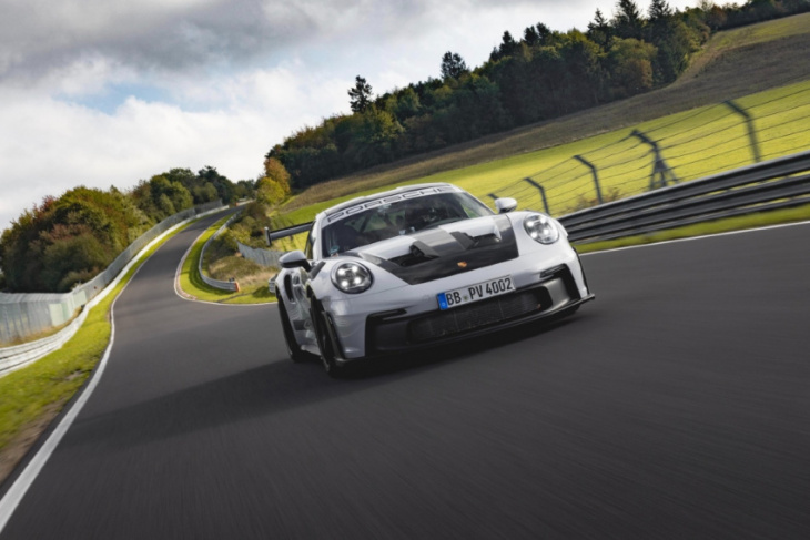 video: watch the porsche 911 gt3 rs take on the ‘ring