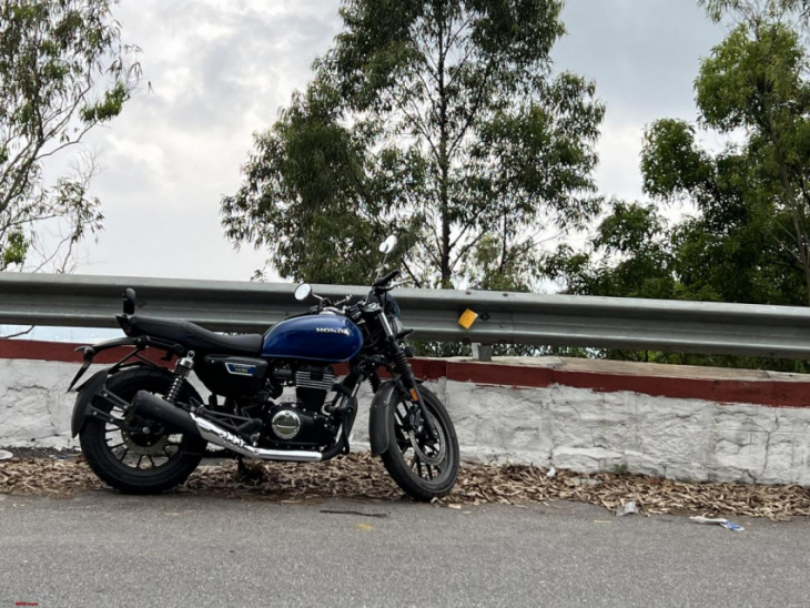 replaced my yamaha r15 v3 with a honda cb350 rs: initial impressions