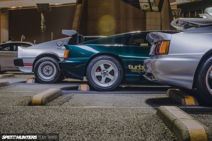 from japan with love: 3 lotus esprits in tokyo