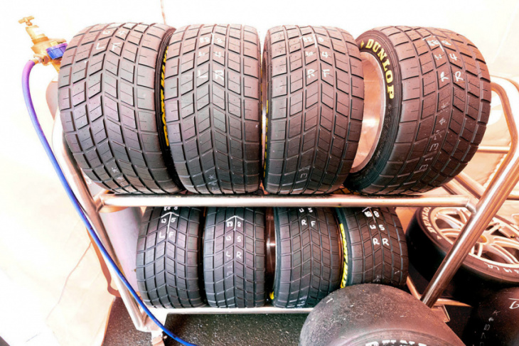 supercars confirms new wet tyre for 2023