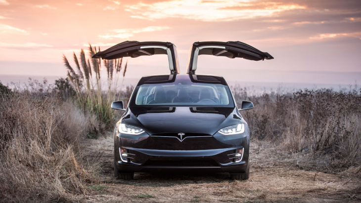tesla model x review: clean, clinical, conspicuous