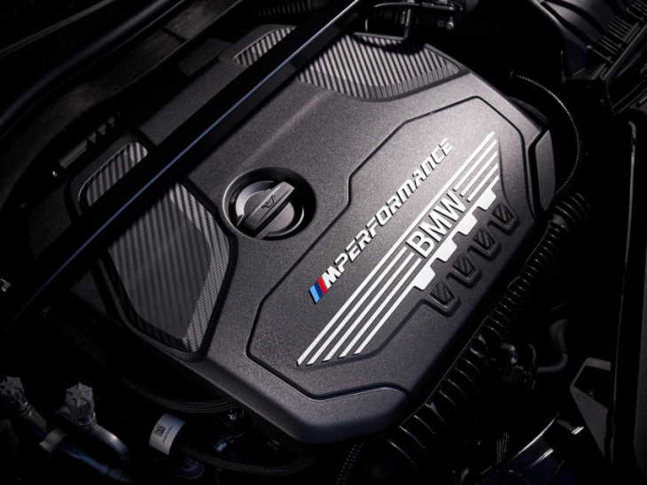 what engine does a bmw 1 series have?