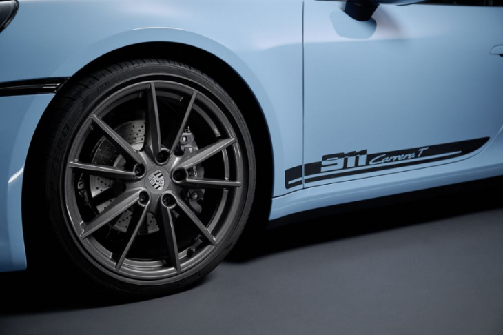 the 2023 porsche 911 carrera t pairs the base engine with a manual