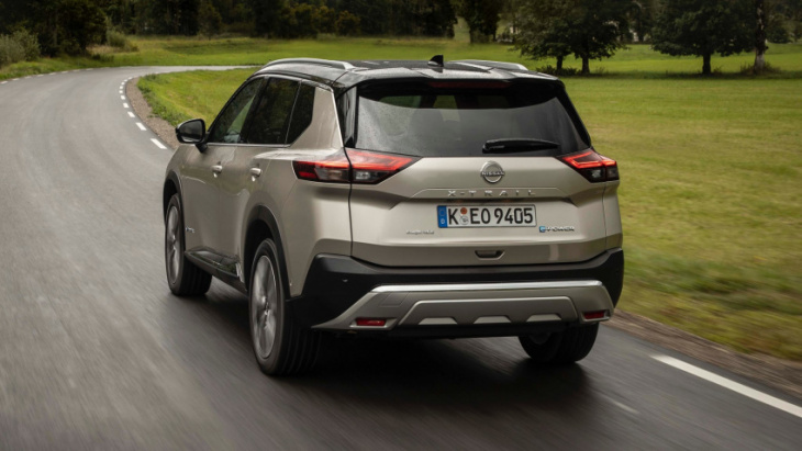nissan x-trail review: the petrol-swilling electric suv