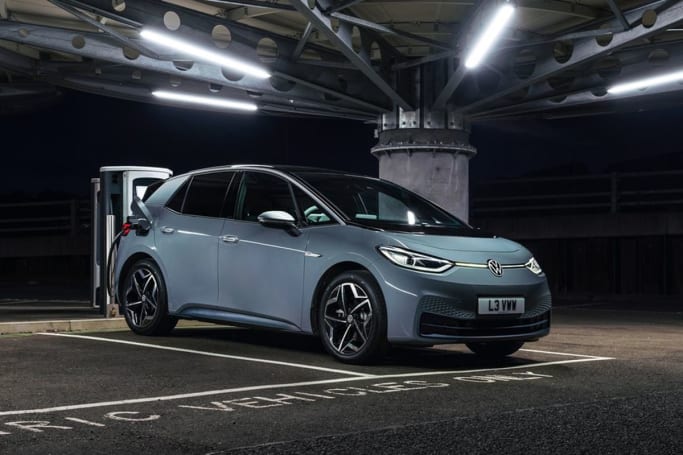 is now the right time to switch to a fully electric car?