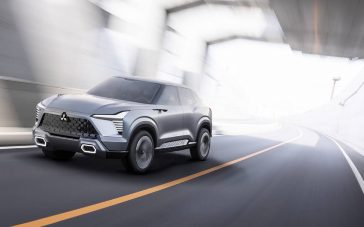 mitsubishi shows xfc concept possibly as a future global product