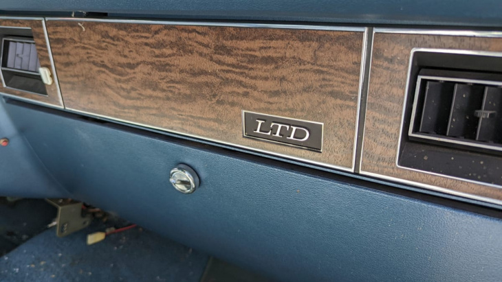 junkyard gem: 1976 ford ltd landau pillared hardtop sedan