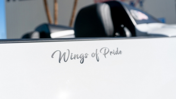 shelby super snake speedster: check out the ‘wings of pride’ air force tribute