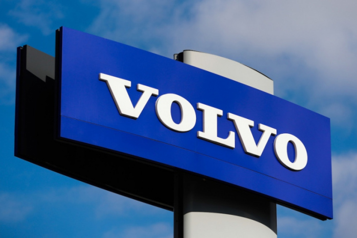 volvos take nearly half the top spots of phevs with the longest electric-only ranges