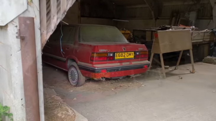 man discovers land rover barn find