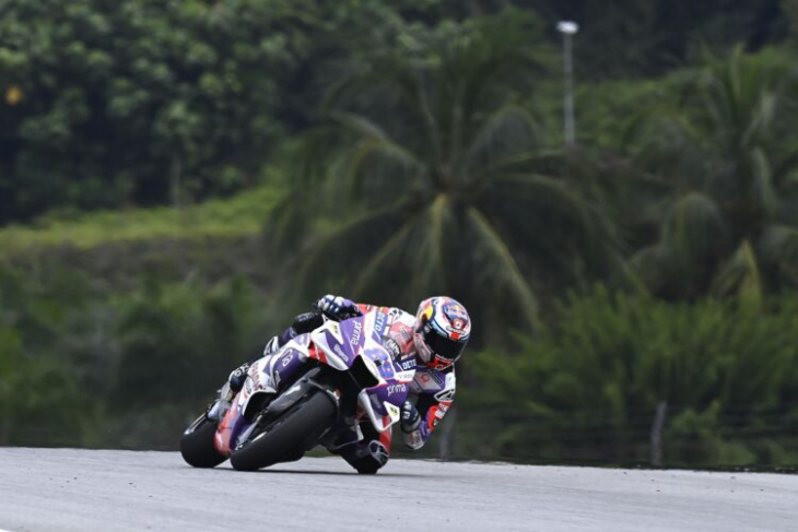 martin blitzes malaysian fp3 as bagnaia forced to contest q1 after crash