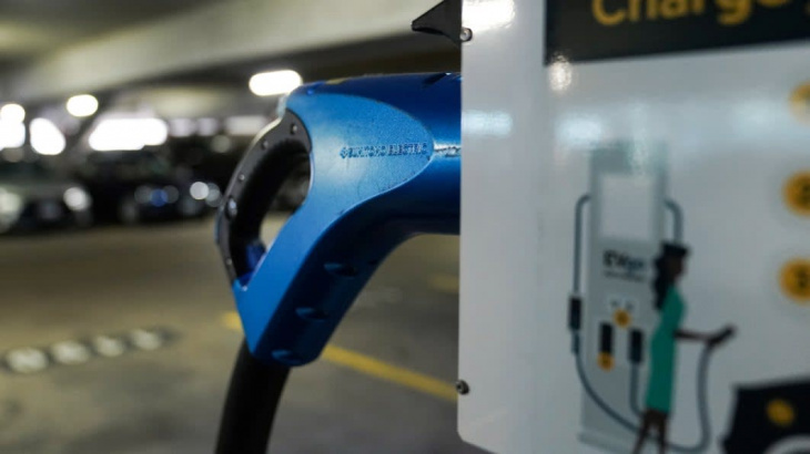 automakers to double spending on evs, batteries to $1.2 trillion by 2030