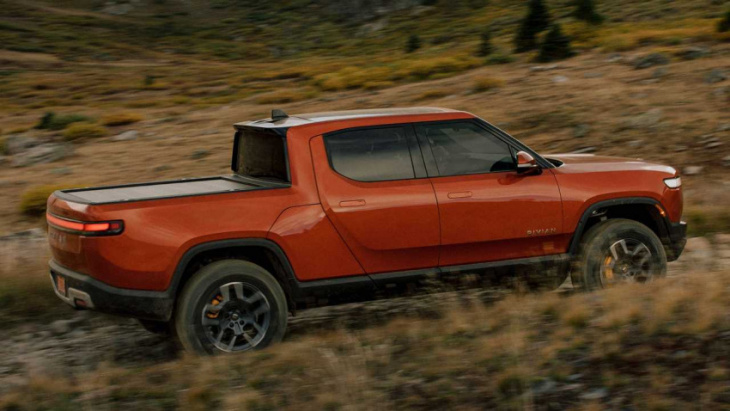 rivian stops making r1t's powered tonneau cover to redesign it