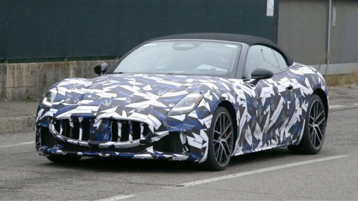 new maserati grancabrio spied for the first time