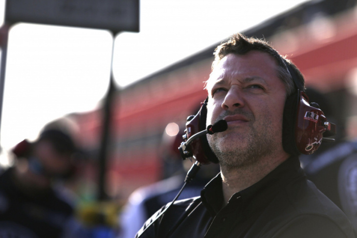 3-time nascar cup champ tony stewart set for nhra top alcohol dragster driving debut