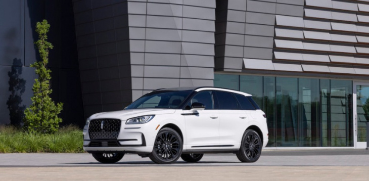2023 lincoln corsair gains some tech but loses its 2.3l turbo