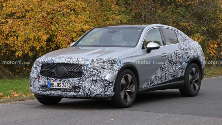 mercedes-benz glc coupe spied previewing sleeker model