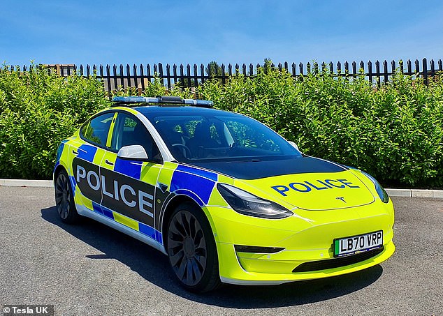 uk police forces have over 430 electric vehicles in their fleets