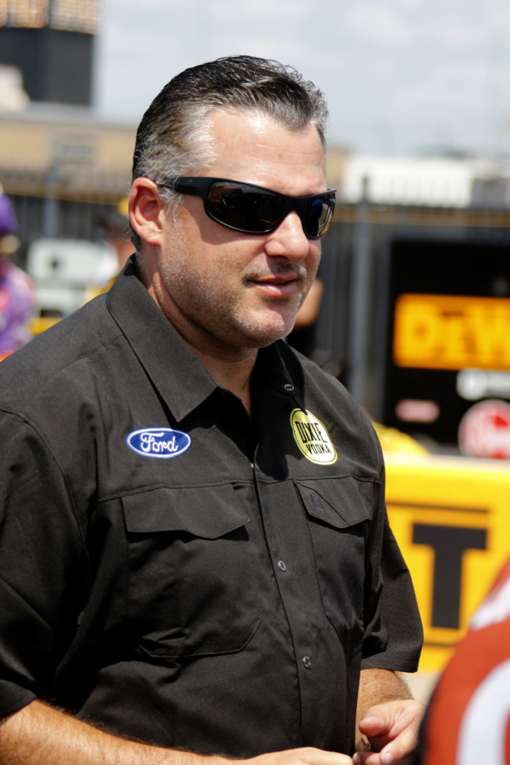 why tony stewart was replaced as grand marshal of nascar cup race at homestead