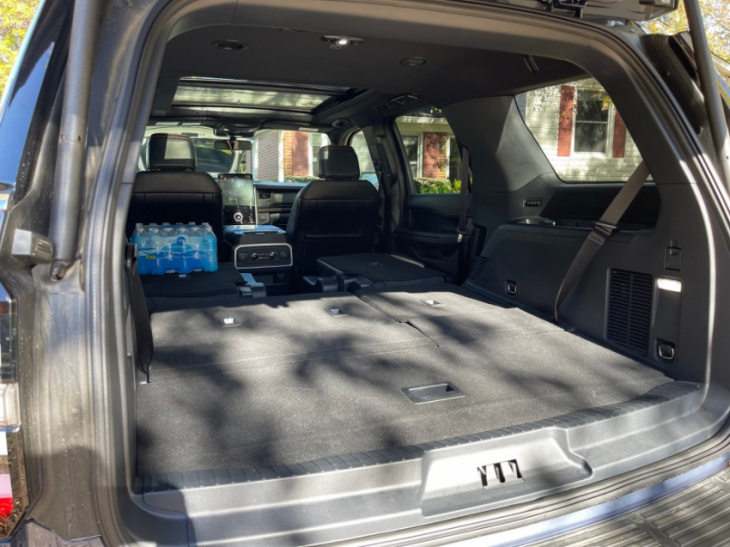 4 pros and 3 cons with driving the 2022 ford expedition