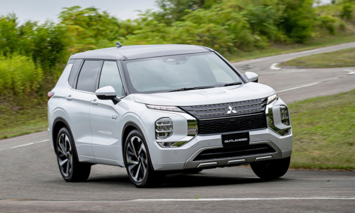 mitsubishi outlander phev was japan’s best-selling plug-in hybrid for the first half of 2022