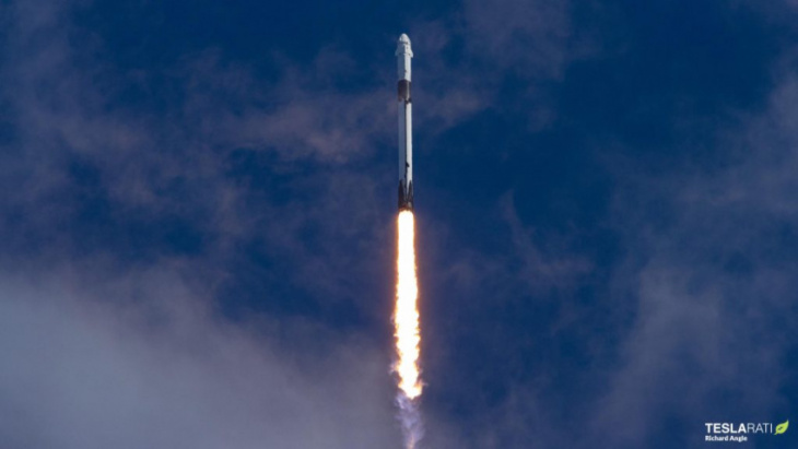 spacex bests boeing to become nasa’s largest for-profit vendor