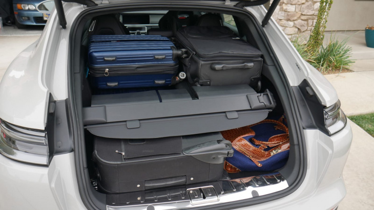 porsche panamera sport turismo luggage test: how much cargo space?