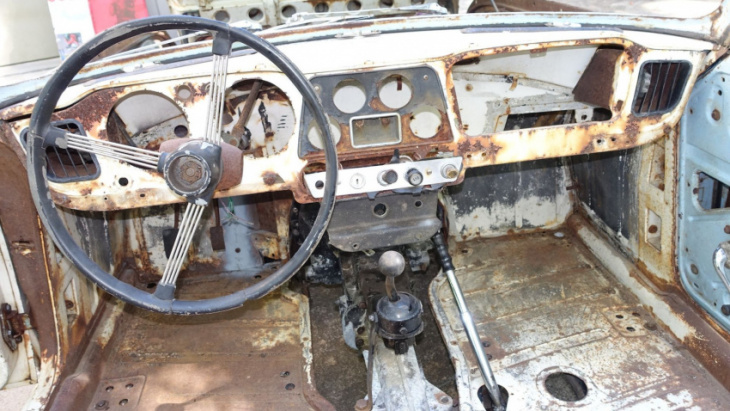 take on this project 1962 triumph tr4