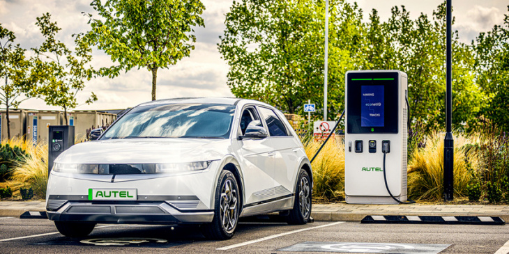autel & econetiq launched its first live dc fast charger in the uk
