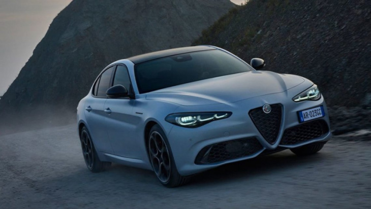 alfa romeo updates stelvio and giulia for 2023 with new looks and nft tech