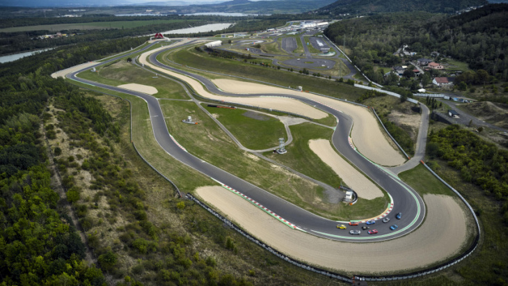 how to, how to drive the autodrom most circuit
